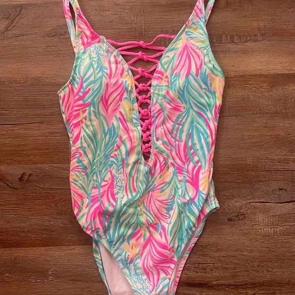 Lilly Pulitzer Isle Lettice One Piece Swimsuit in sea turtle soirée - Picture 5 of 7